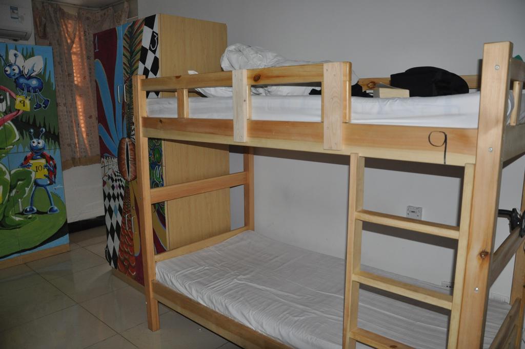 Three Legged Frog Hostel Peking Szoba fotó
